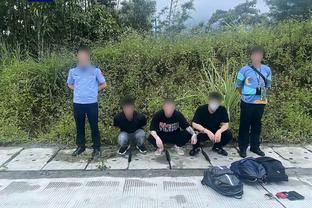 马来西亚国脚被泼硫酸后续：俩嫌疑人已被警方控制，动机尚未知晓